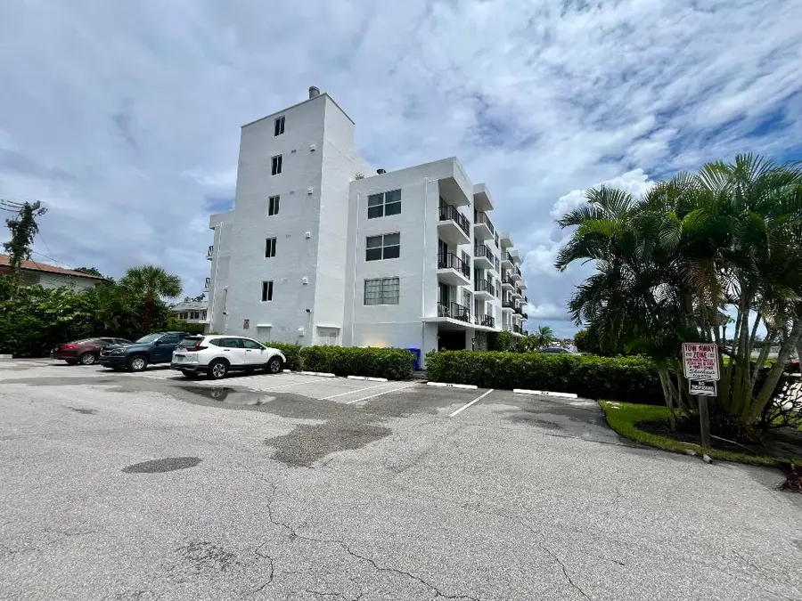 301 Croton Avenue #305, Lantana, FL 33462 - #3