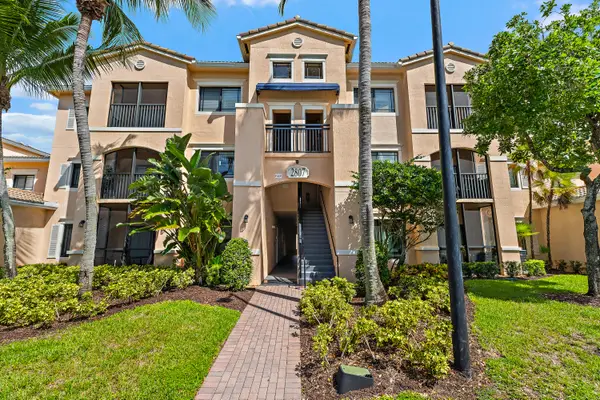 2807 Veronia Drive #107, Palm Beach Gardens, FL 33410