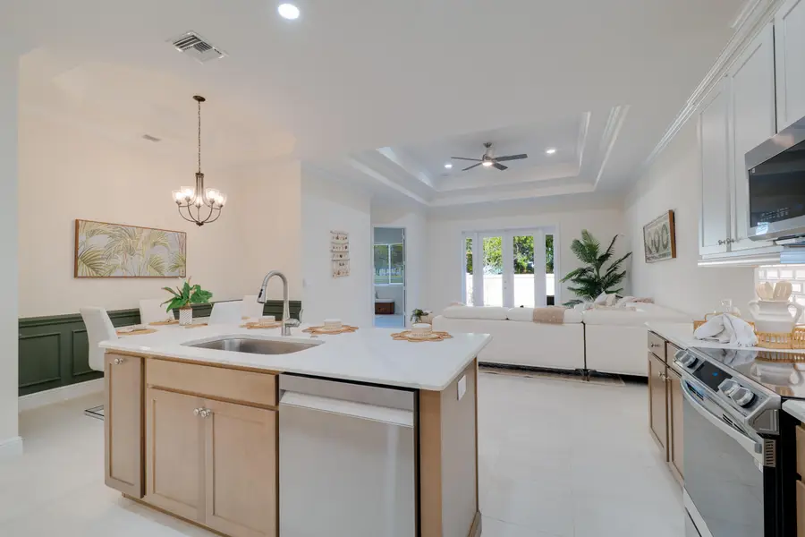 2005 Bridgepointe Circle #98, Vero Beach, FL 32967 - #2