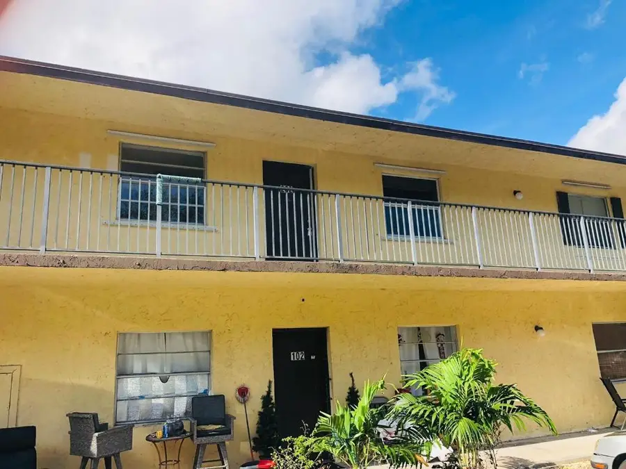 1740 2nd Avenue #202, Lake Worth Beach, FL 33460 - #2