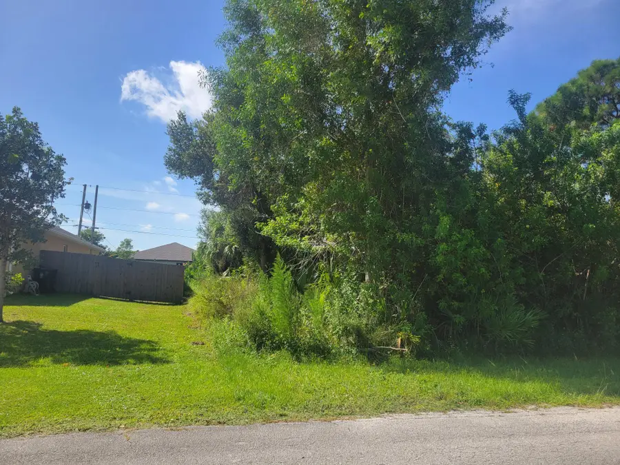 474 SW Kaabe Avenue, Port Saint Lucie, FL 34953 - #3