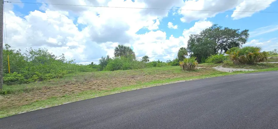 8055 Sunrise Circle, Labelle, FL 33935 - #2