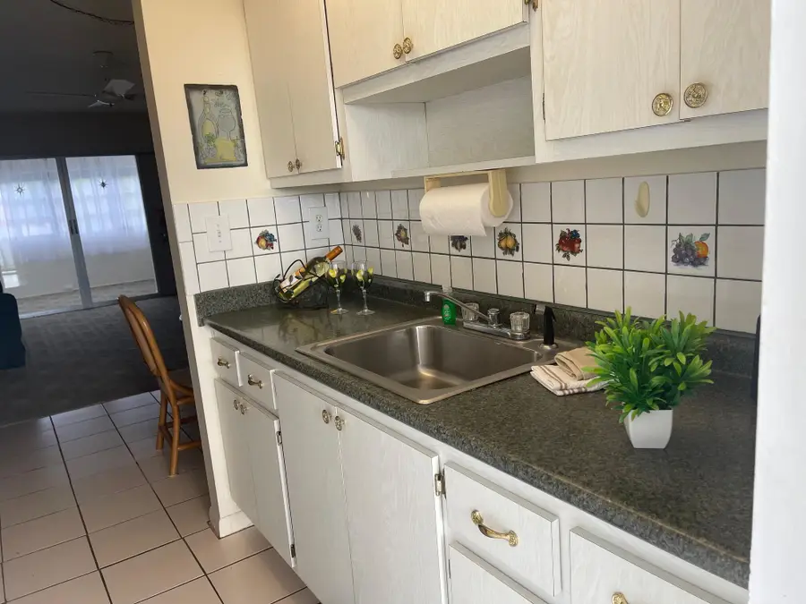 1117 Lake Terrace #F-210, Boynton Beach, FL 33426 - #3