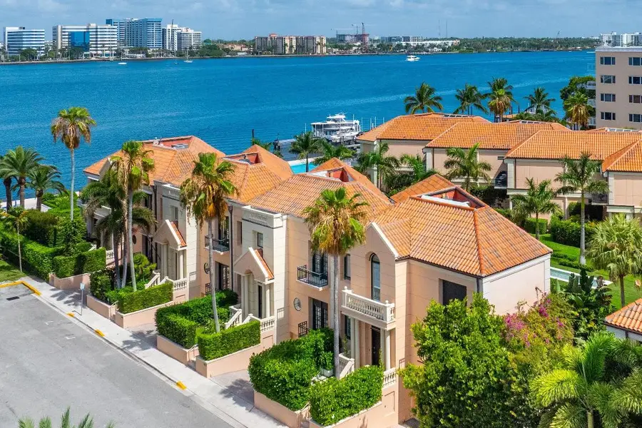 307 Everglade Avenue, Palm Beach, FL 33480 - #2