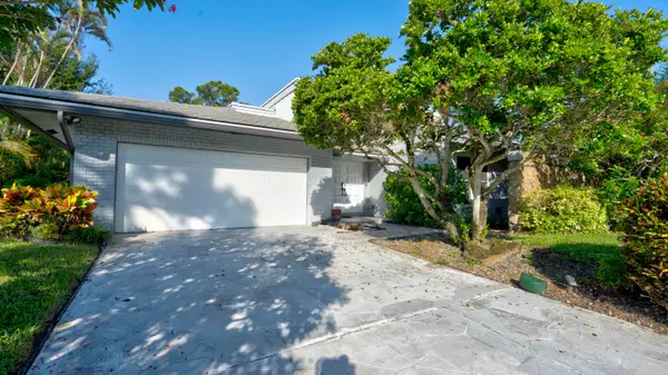 634 W Lakewoode Circle, Delray Beach, FL 33445