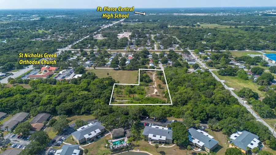 2205 S Stanton Avenue, Fort Pierce, FL 34981 - #3