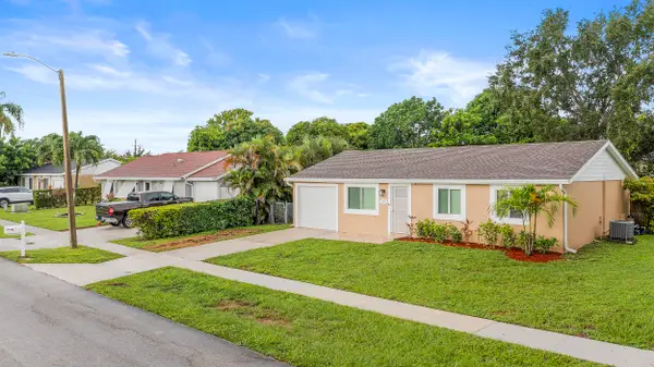 1357 Ryan Lane, West Palm Beach, FL 33411