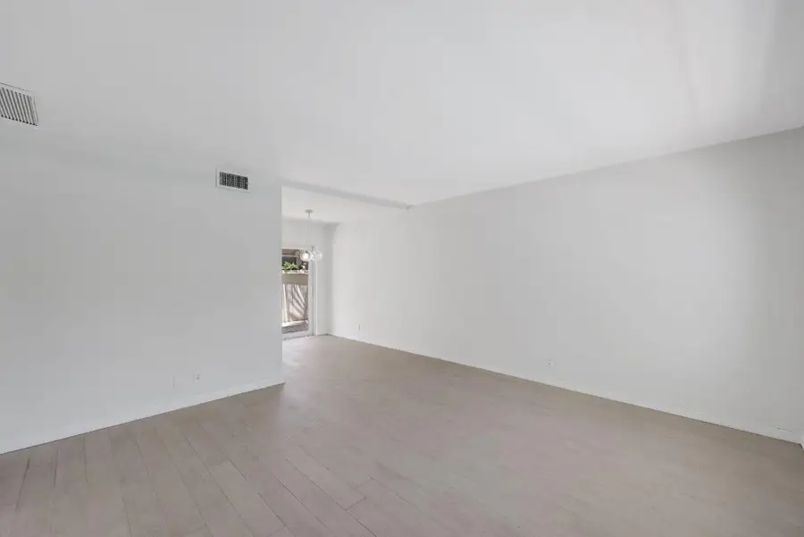 609 NE 13th Avenue #102, Fort Lauderdale, FL 33304 - #2