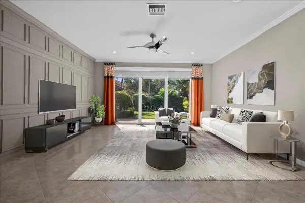 692 SW Glen Crest Way, Stuart, FL 34997