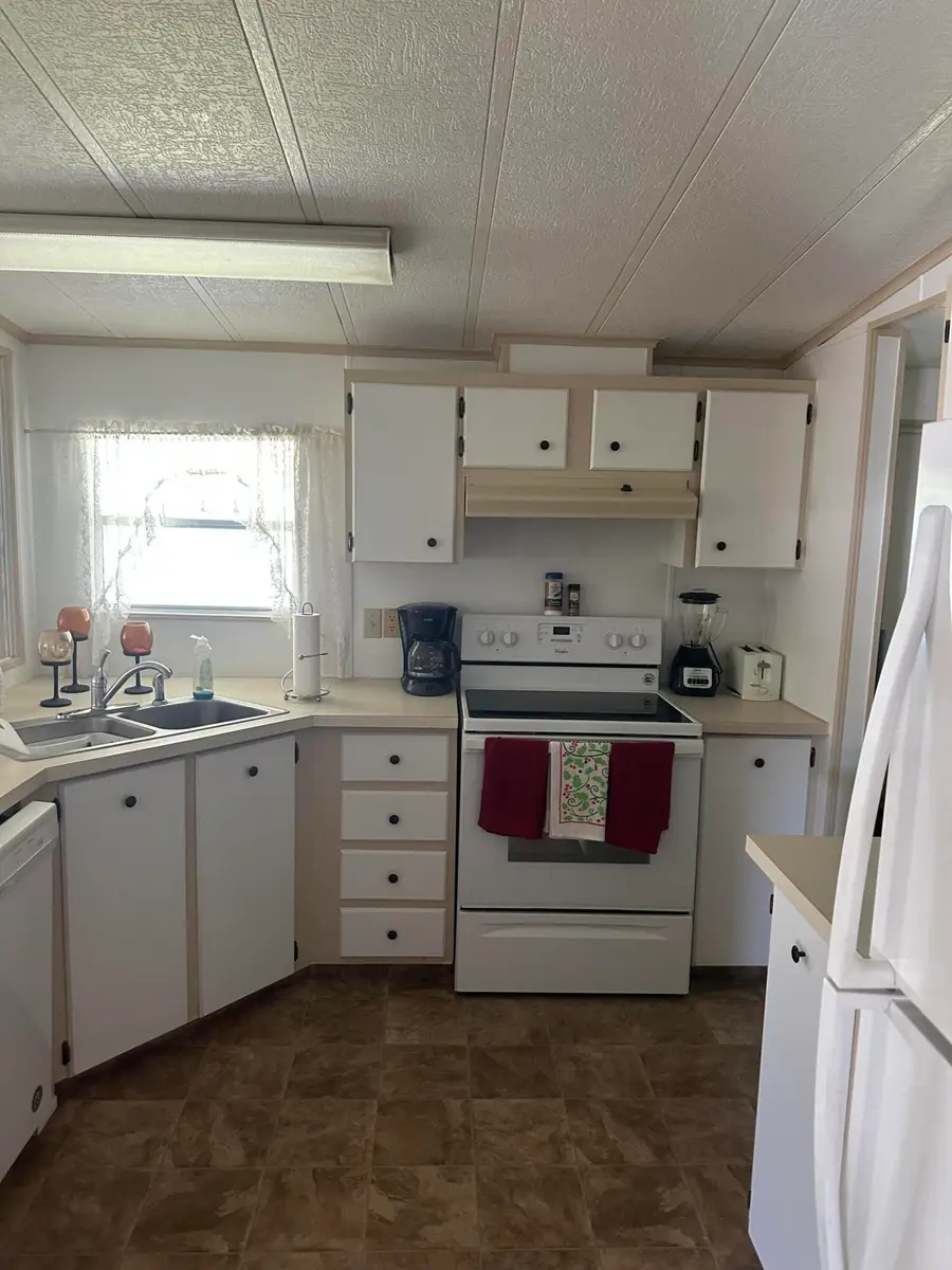 40 Spanish Way, Port Saint Lucie, FL 34952 - #3