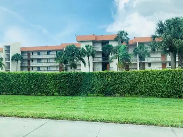 5981 Via Vermilya #106-A, Lake Worth, FL 33462