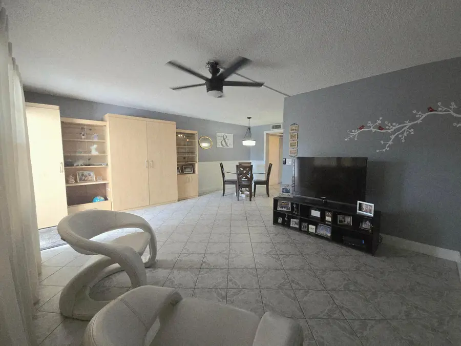 2010 Westbury F #2010, Deerfield Beach, FL 33442 - #3