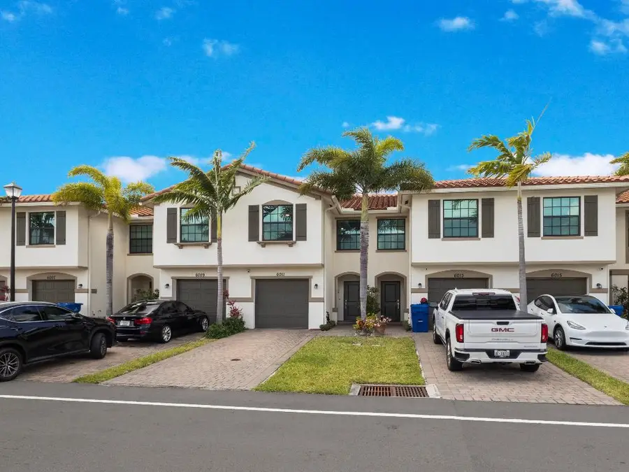 6011 Woods Edge Circle, Palm Beach Gardens, FL 33410 - #3