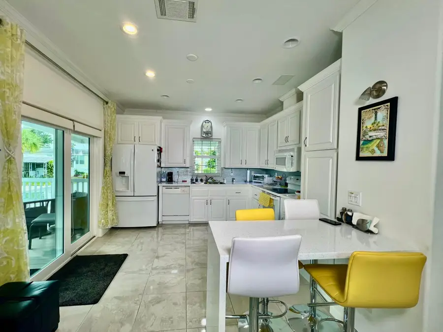 413 Hibiscus Drive, Deerfield Beach, FL 33442 - #3