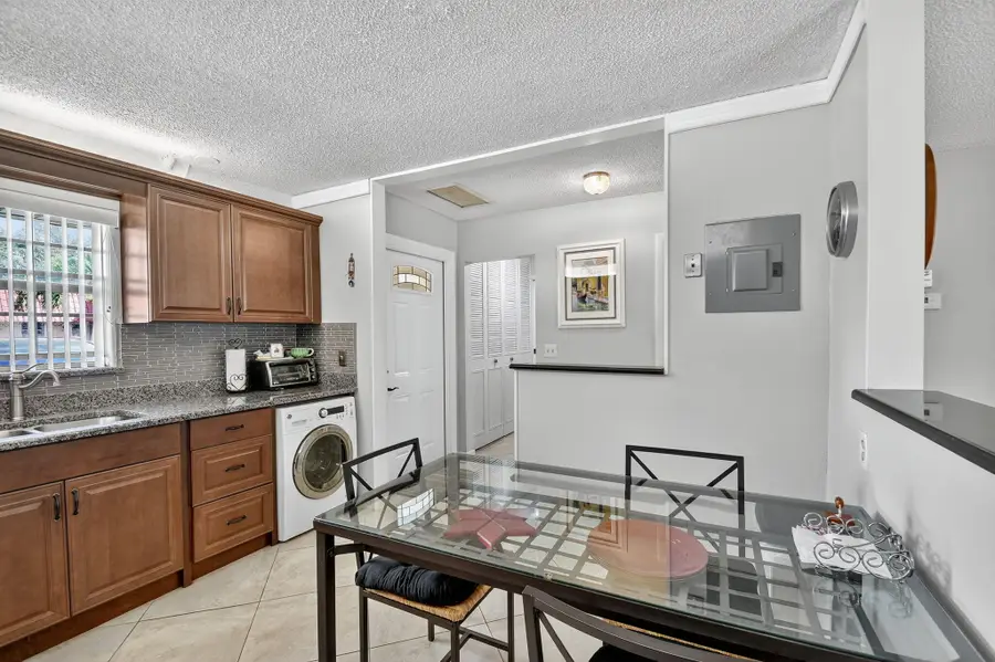 165 Amherst Lane, Lake Worth, FL 33467 - #3