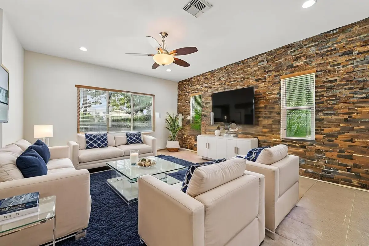 553 Gazetta Way, West Palm Beach, FL 33413 - #1