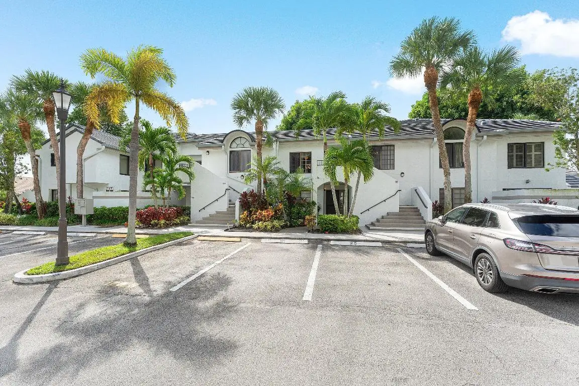 7465 N Glendevon Lane N #1207, Delray Beach, FL 33446 - #1