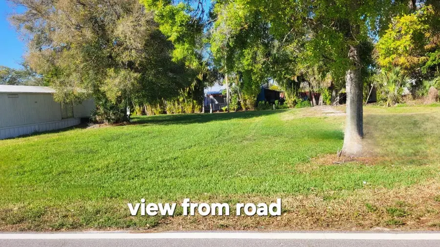 571 Avenue D, Moore Haven, FL 33471 - #2