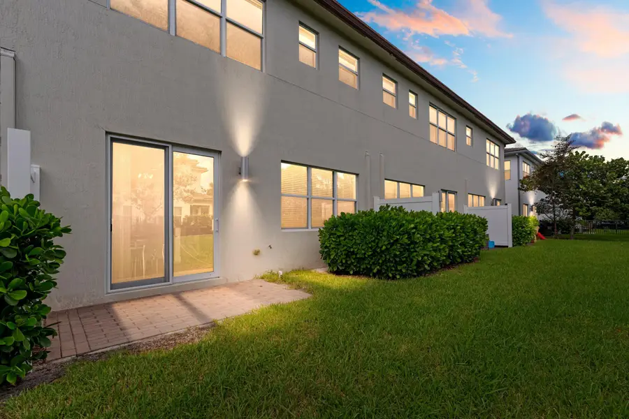 9040 Kingsmoor Way, Lake Worth, FL 33467 - #2