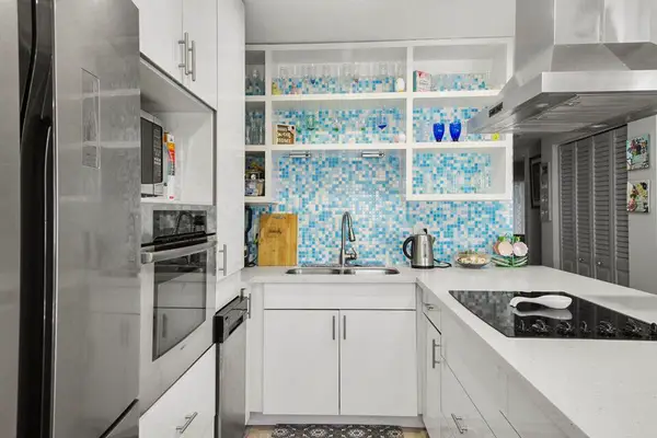 2920 Lake Osborne Drive #103, Lake Worth Beach, FL 33461