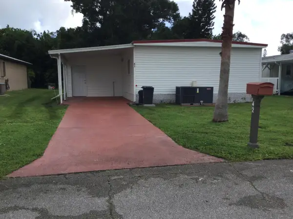 42 Golf Drive, Port St Lucie, FL 34952