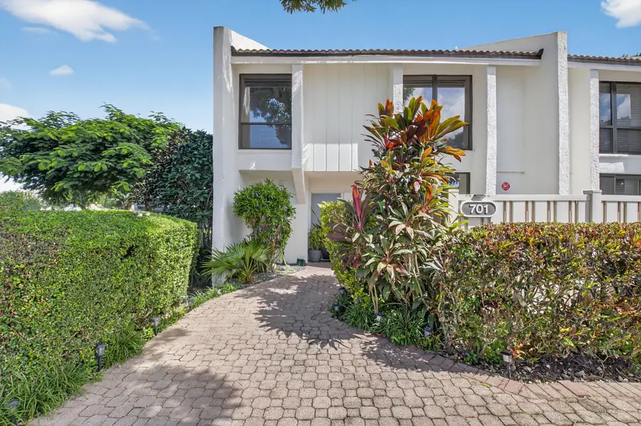 701 Bridgewood Drive, Boca Raton, FL 33434 - #2