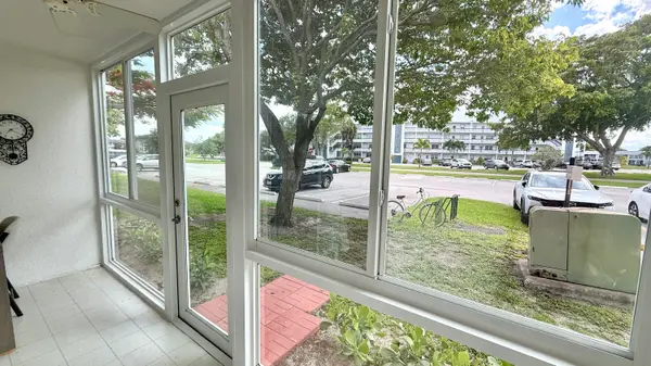 294 Farnham, Deerfield Beach, FL 33442