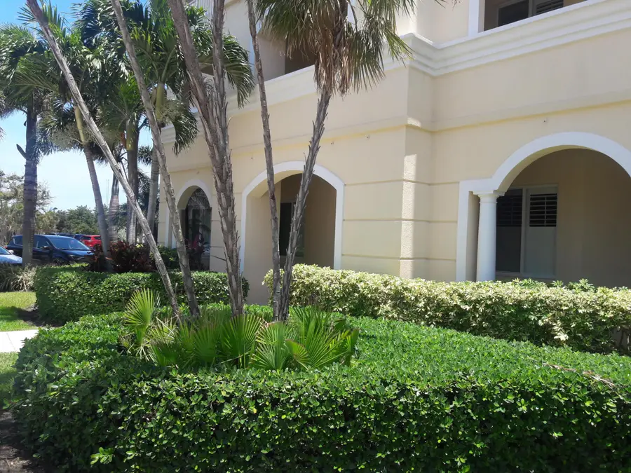 37 Harbour Isle Drive E #101, Fort Pierce, FL 34949 - #2