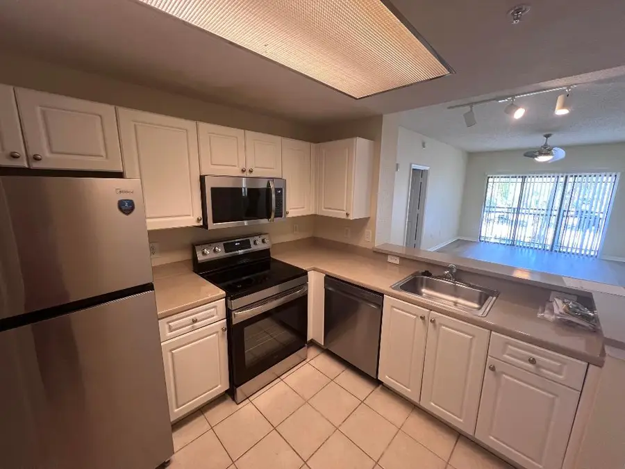 2808 Amalei Drive #101, Palm Beach Gardens, FL 33410 - #3