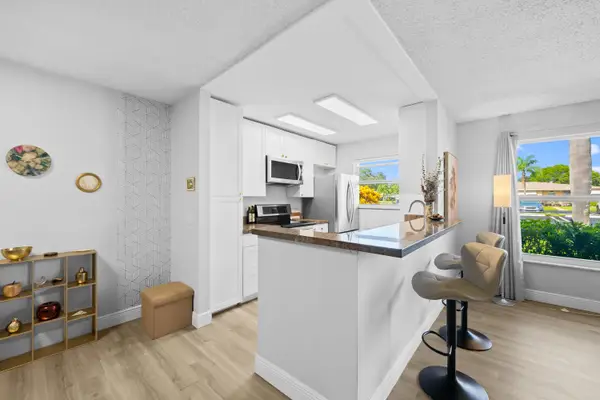 1025 S Dr #B, Delray Beach, FL 33445