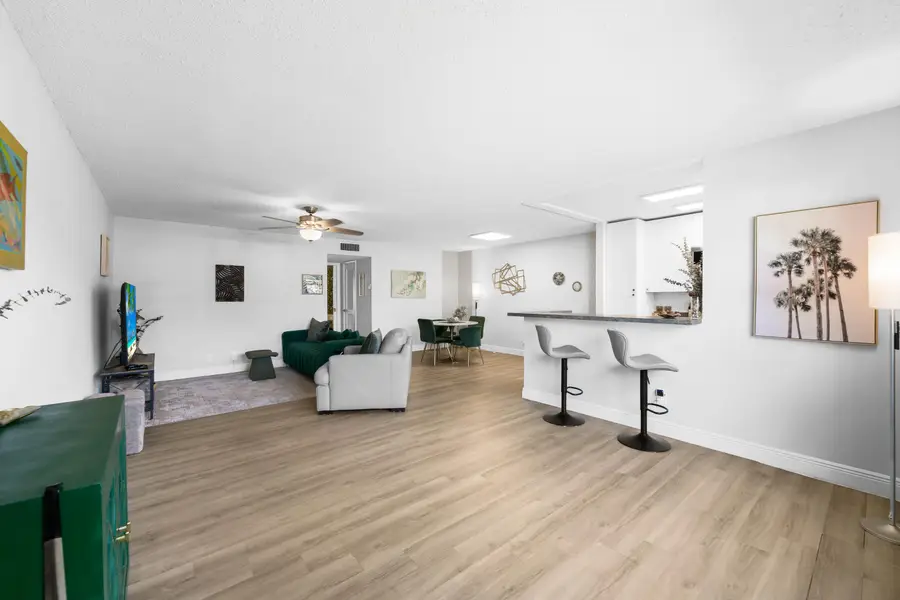 1025 S Dr #B, Delray Beach, FL 33445 - #3