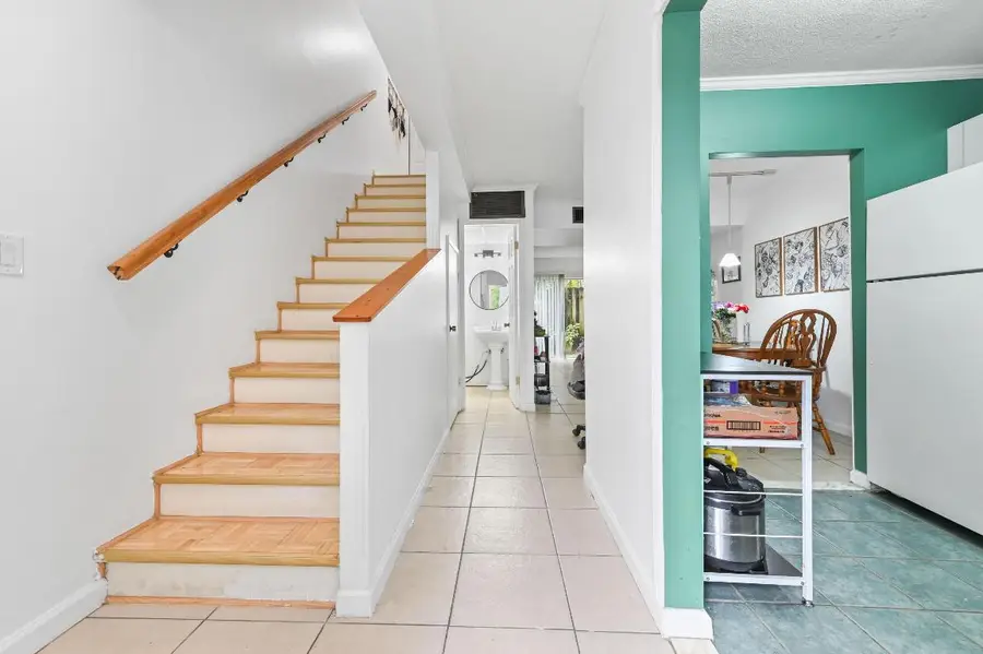 803 W Oakland Park Boulevard #A7, Oakland Park, FL 33311 - #2