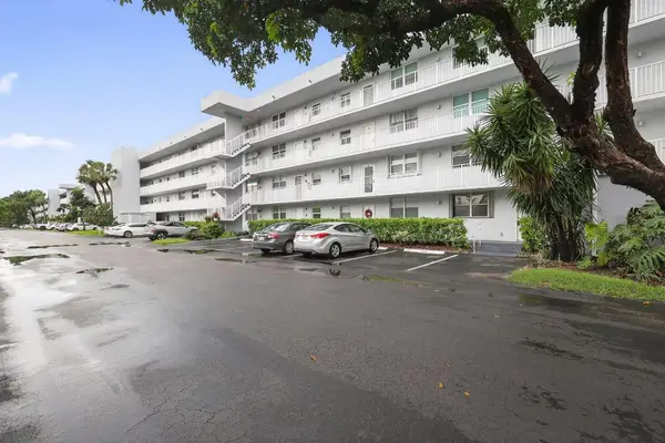 111 Royal Park Drive #4a, Oakland Park, FL 33309