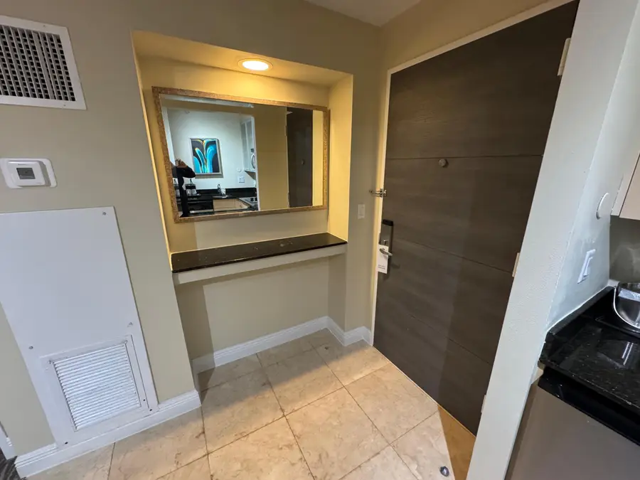 2670 E Sunrise Boulevard #318, Fort Lauderdale, FL 33304 - #3