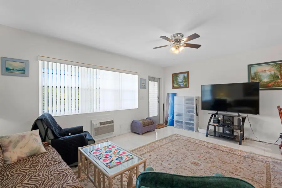 279 Coventry L, West Palm Beach, FL 33417 - #2