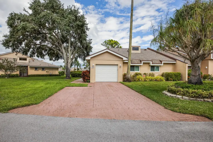 6827 Fountains Circle, Lake Worth, FL 33467 - #2
