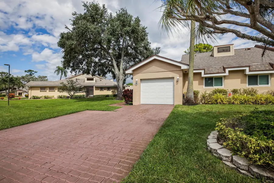 6827 Fountains Circle, Lake Worth, FL 33467 - #3
