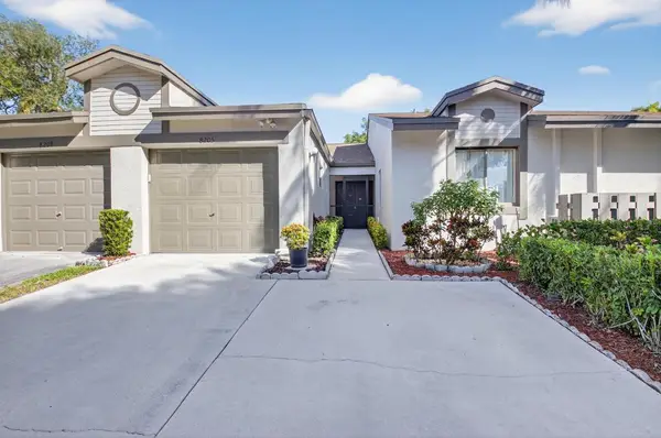 8205 Springview Terrace, Boca Raton, FL 33496