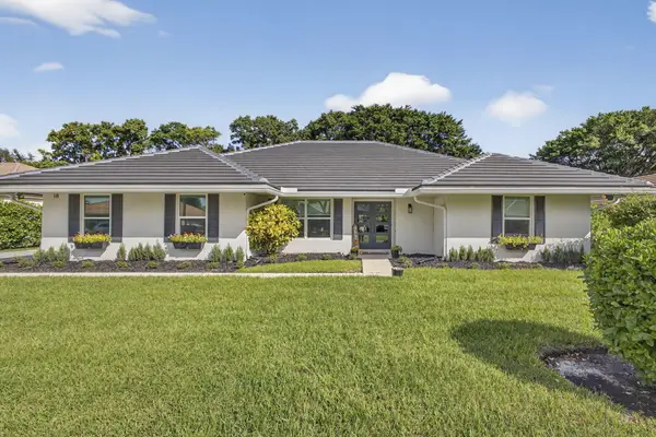 18 Berwick Road, Palm Beach Gardens, FL 33418