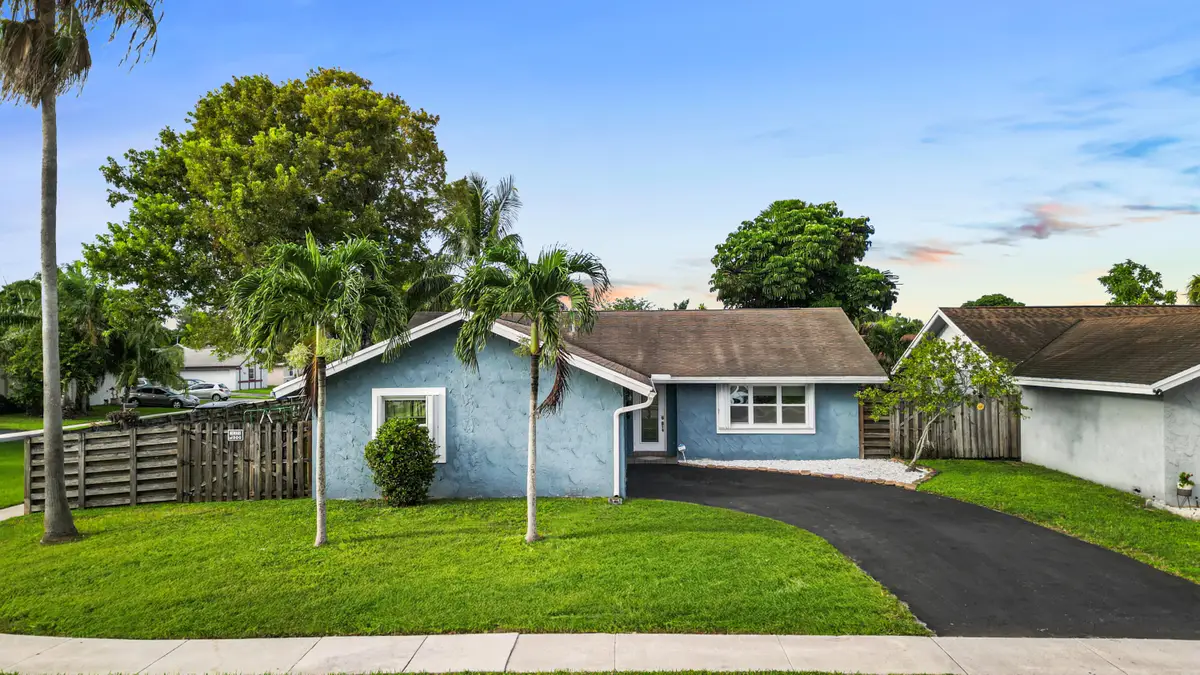 7527 SW 7th Street, North Lauderdale, FL 33068 - #1