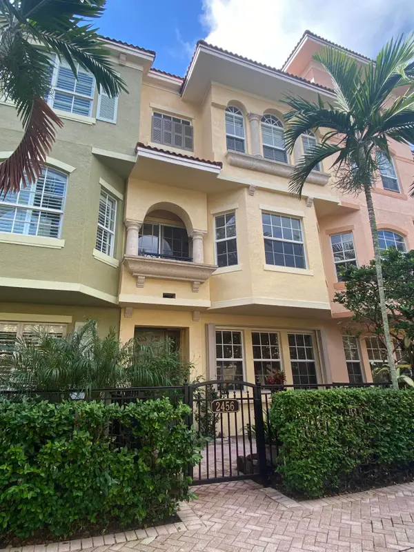 2456 San Pietro Circle, Palm Beach Gardens, FL 33410