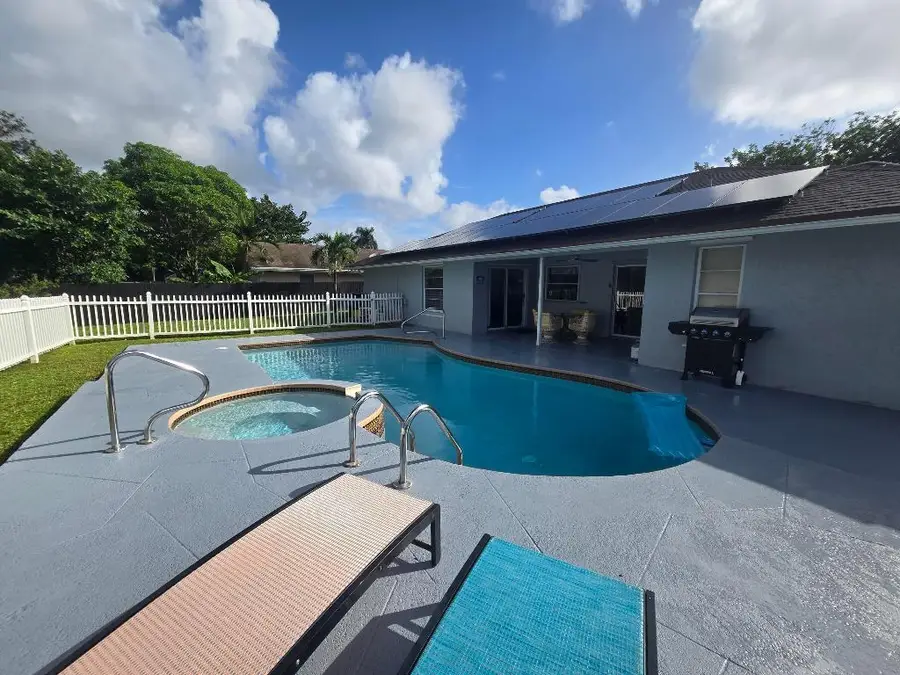 242 Las Palmas Street, West Palm Beach, FL 33411 - #2