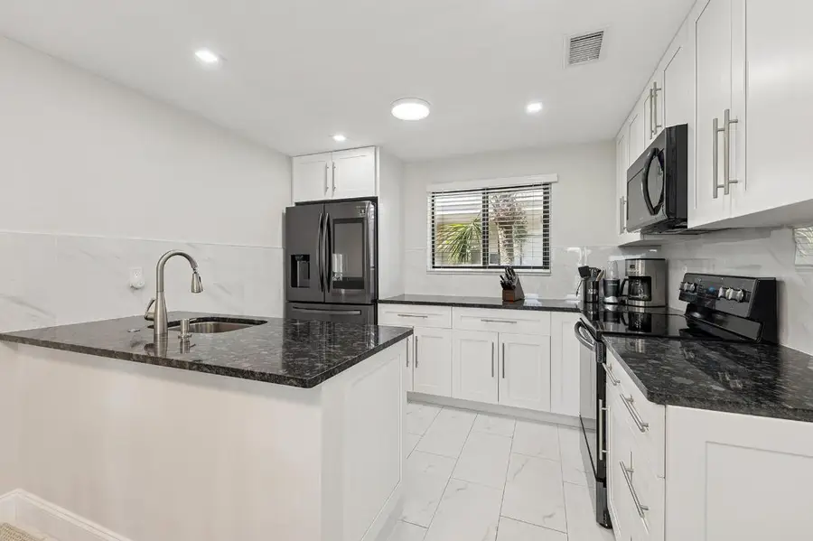 5340 Las Verdes Circle #322, Delray Beach, FL 33484 - #3