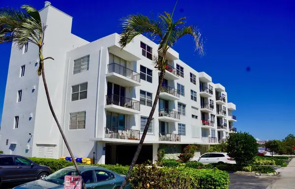 301 Croton Avenue #406, Lantana, FL 33462