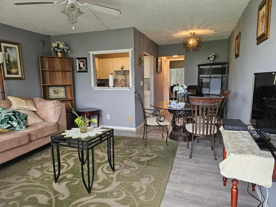 102 Easthampton E E, West Palm Beach, FL 33417 - #2