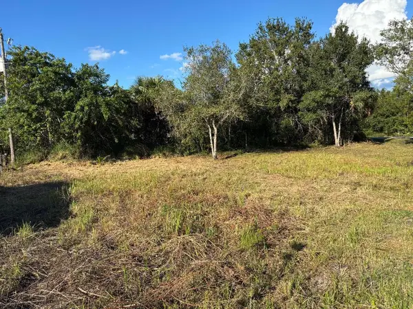 2897 NW 32nd Avenue, Okeechobee, FL 34972