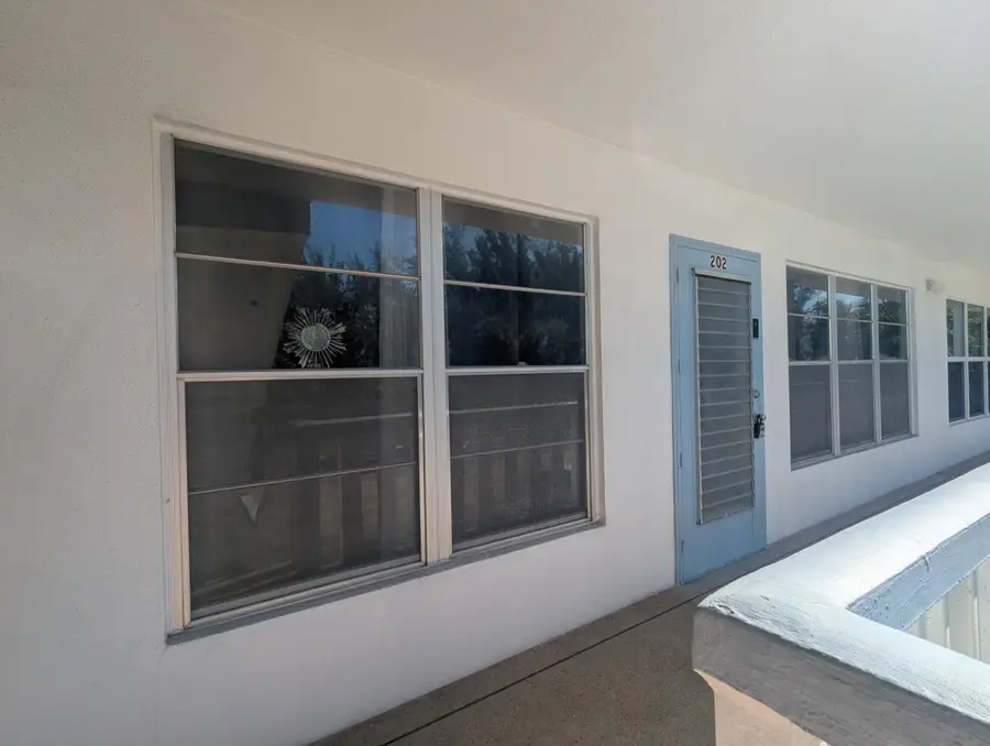 202 Wellington M, West Palm Beach, FL 33417 - #3
