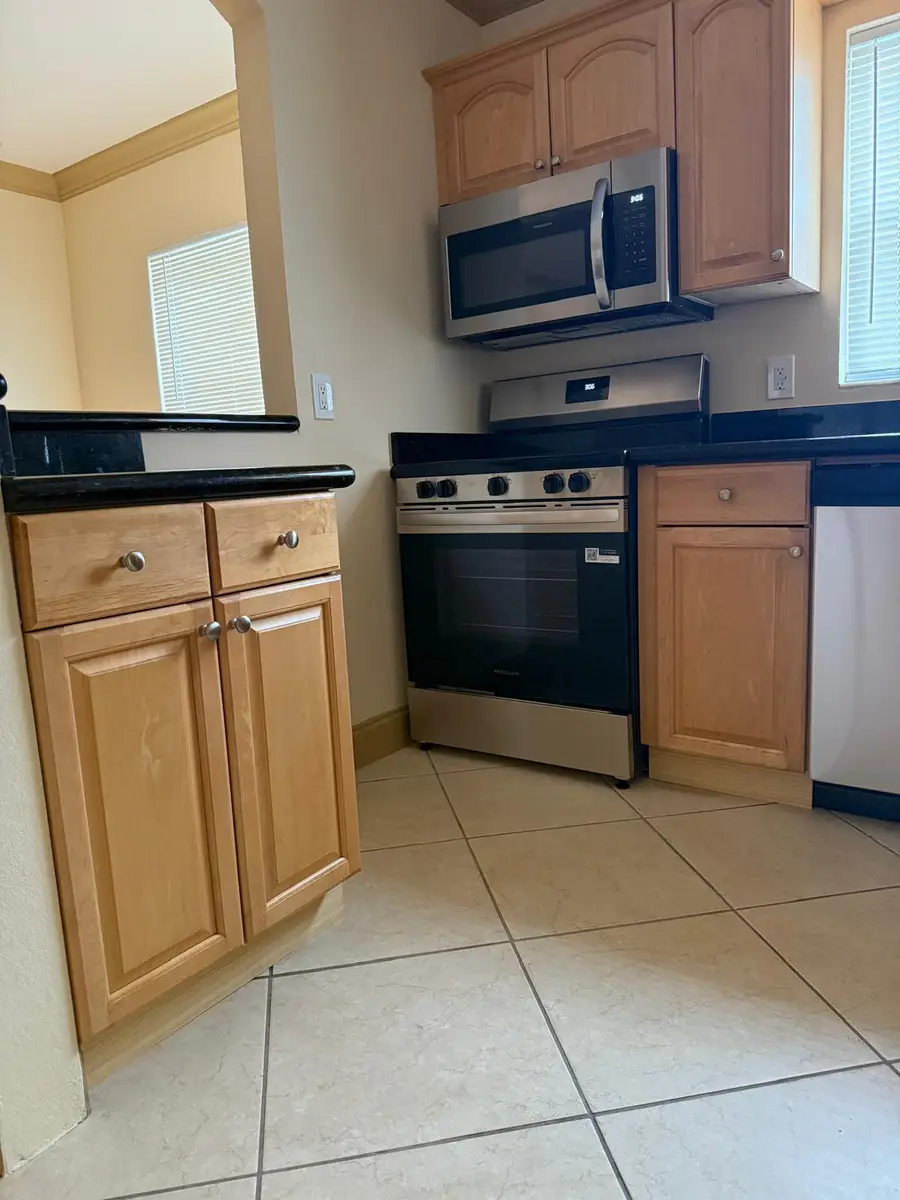 744 NE 14th Avenue #12, Fort Lauderdale, FL 33304 - #2