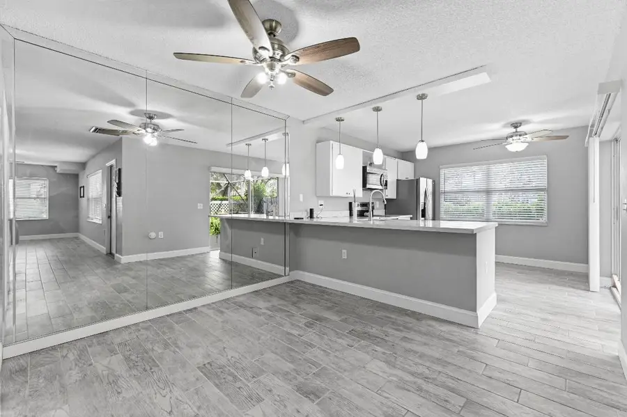 38 Essex Court #A, West Palm Beach, FL 33411 - #2