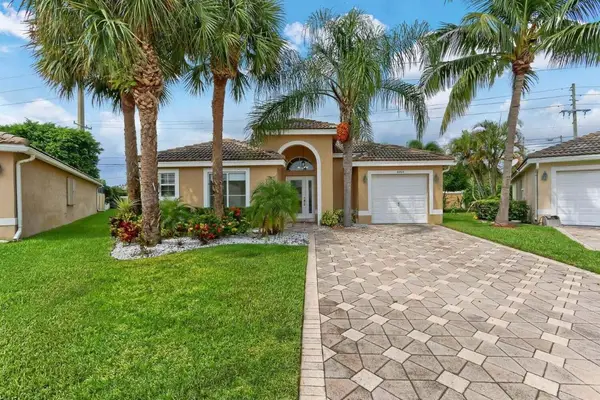 8265 Palm Gate Drive, Boynton Beach, FL 33436
